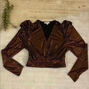 Stellah Metallic Crop Blouse
